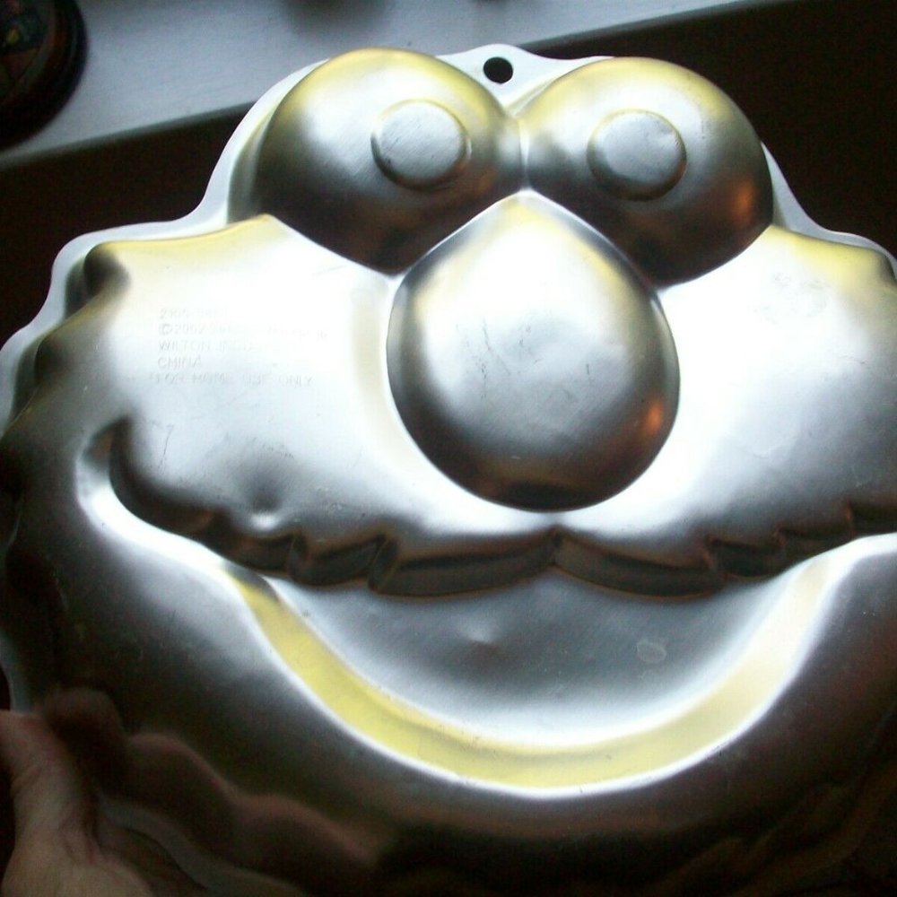 Sesame Workshop Metal Cake Pan ELMO 2002 Wilton Birthday Party Aluminum 12x11 in
